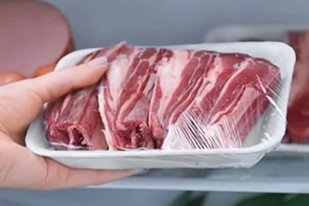 Fresh meat tray wrapping